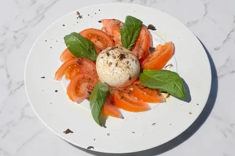 A plate served at La Voûte